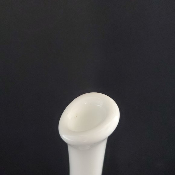 Vintage Collectible Milk Glass Swung Vase Pedestal Stem Bud Vase Hobnail Detail - Picture 6 of 8